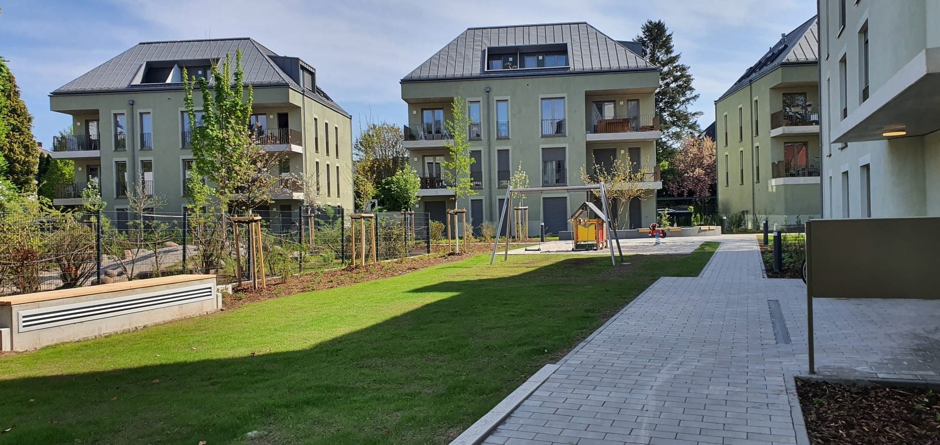 5 Mehrfamilienhäuser Haeberlinstraße Bild 3