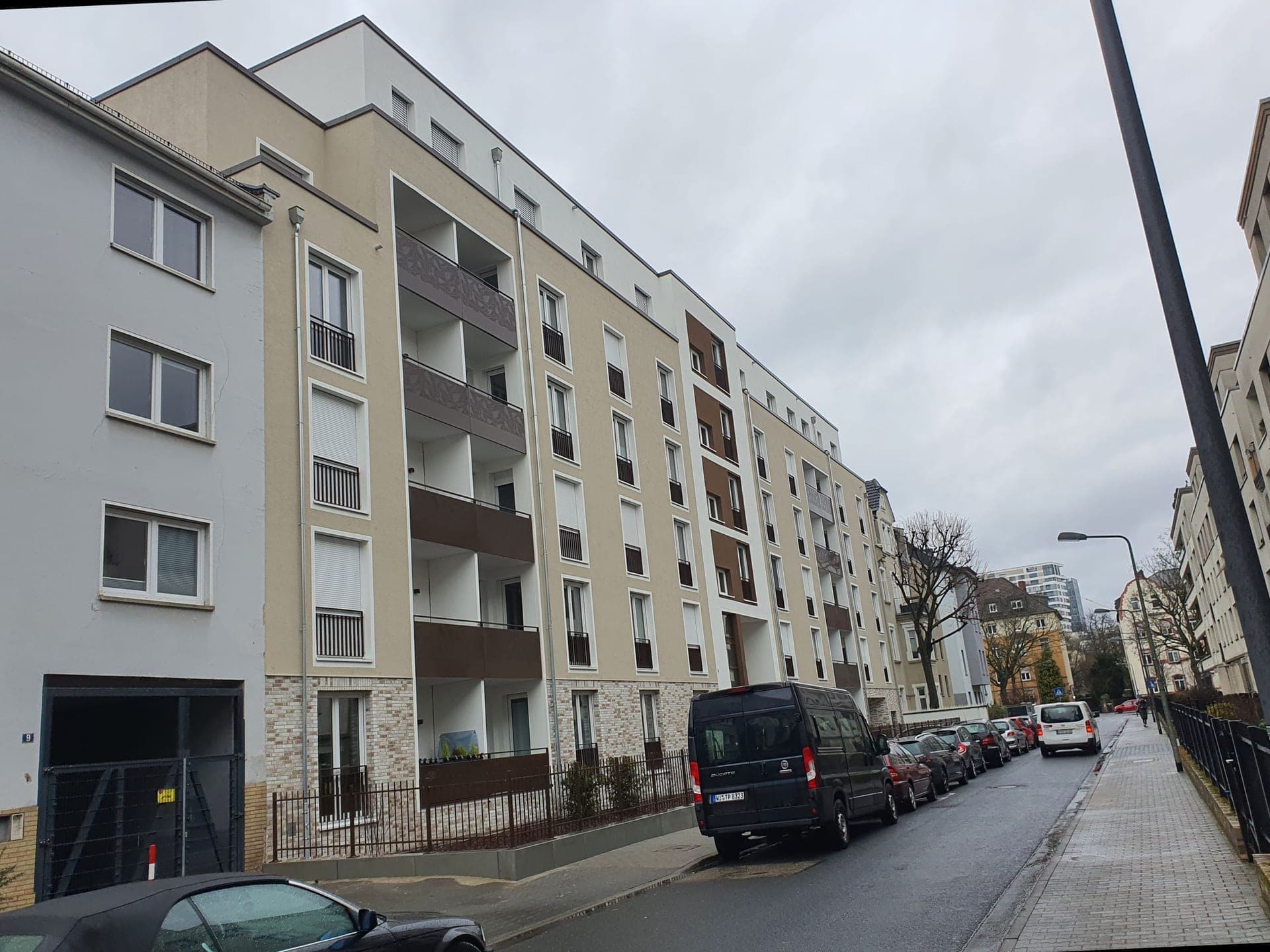 Mehrfamilienhaus Flörsheimer Str. Bild 2